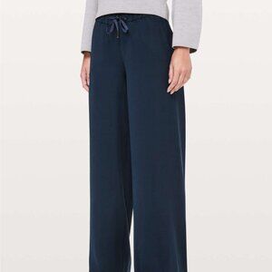 Lululemon On The Fly Pant *Wide Leg 31" True Navy